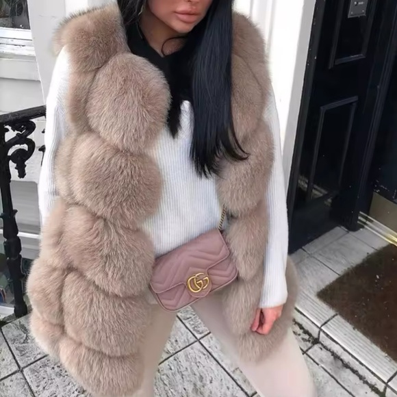 NEW! Real FOX fur vest - Picture 4 of 7